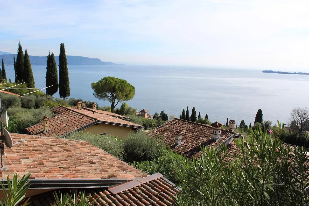 Villa Belvedere Gardone Riviera 0*,  Italien
